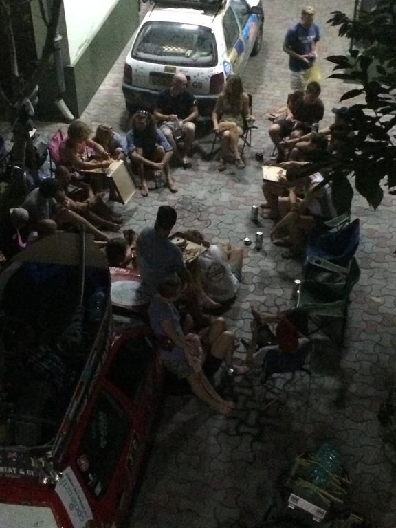 Green House Hostel ดูแชนเบอ ภายนอก รูปภาพ